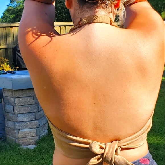 Croped backless top - Picture 3 of 4